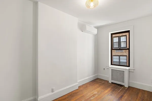 Rented by Nest Seekers International | media 45