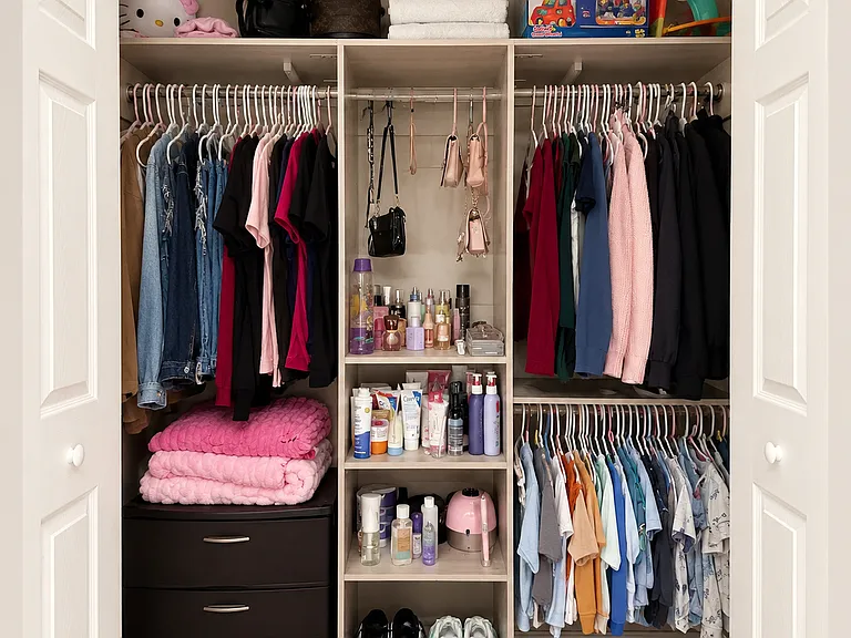 3rd bedroom closet