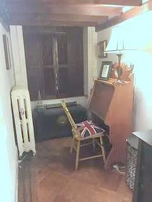 Rented by Bond New York | media 25