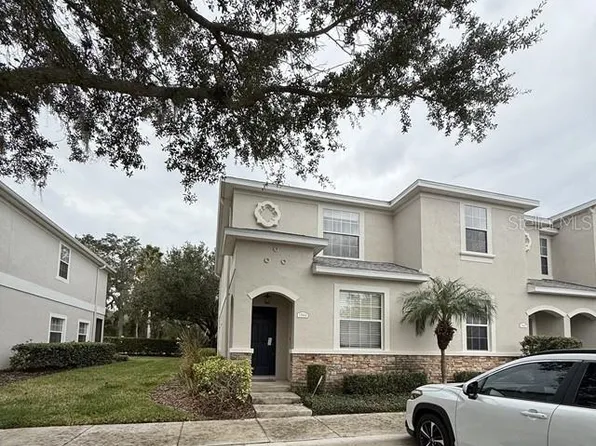 1944 Greenwood Valley Dr, Plant City, FL 33563