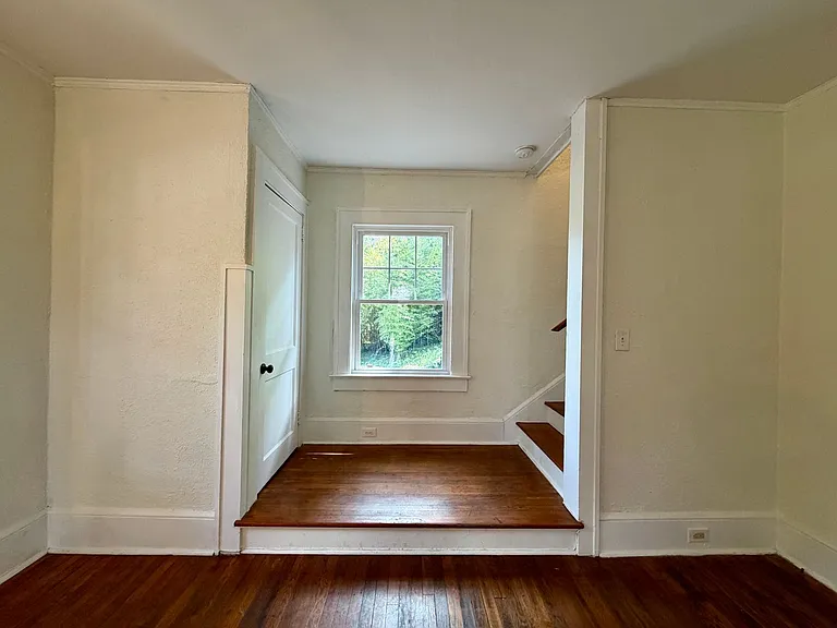 72 Buchanan Ave — Photo 13