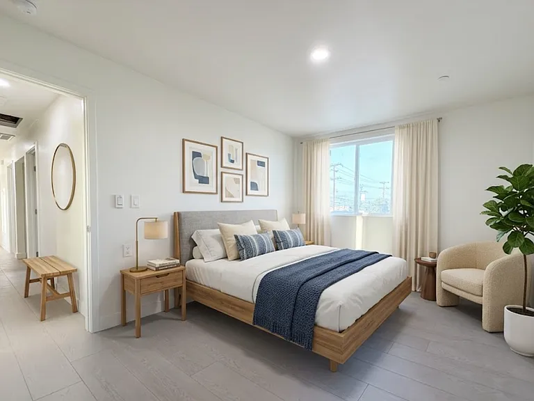 Brand New Luxury 4 & 5 Bed Units — Photo 20
