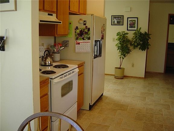 5th image of 351 19th St NE APT 26