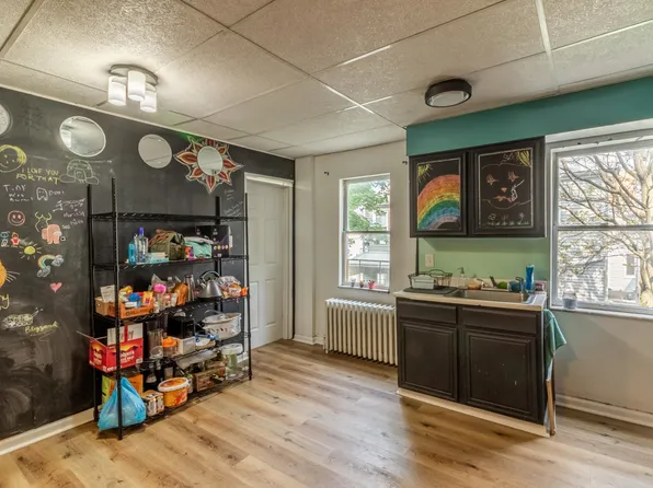 5225 Keystone St, Pittsburgh, PA 15201
