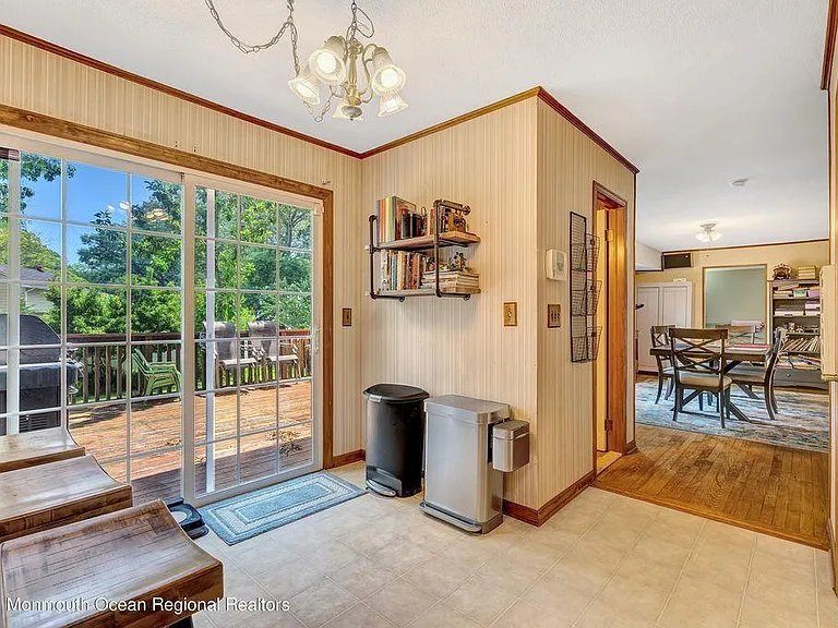 98 Oak Ridge Pkwy — Photo 18