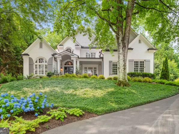 885 Carlton Rdg NE, Atlanta, GA 30342
