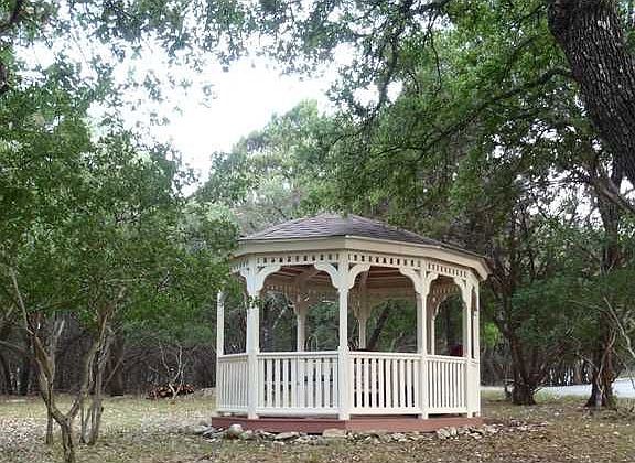 3rd image of 548 Hill Country Trl