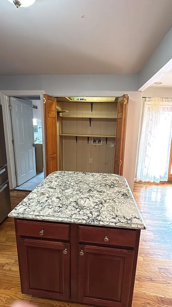 3 bed, $3,300 — Photo 4