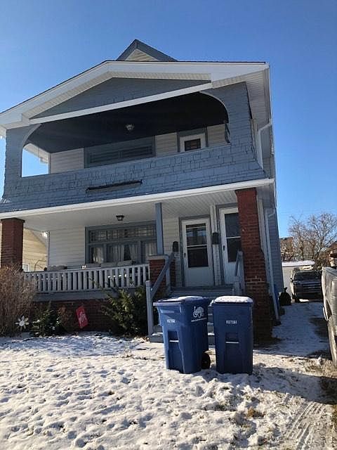 1st image of 2146 Clarence Ave #2