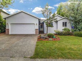 37348 Goldenrain St, Sandy, OR 97055