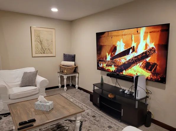 (undisclosed Address), Depew, NY 14043