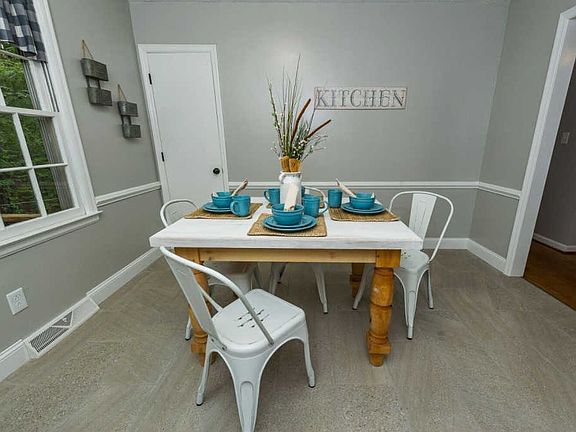 5th image of 159 William Dr