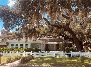 261 Ridge Rd SW, Largo, FL 33770