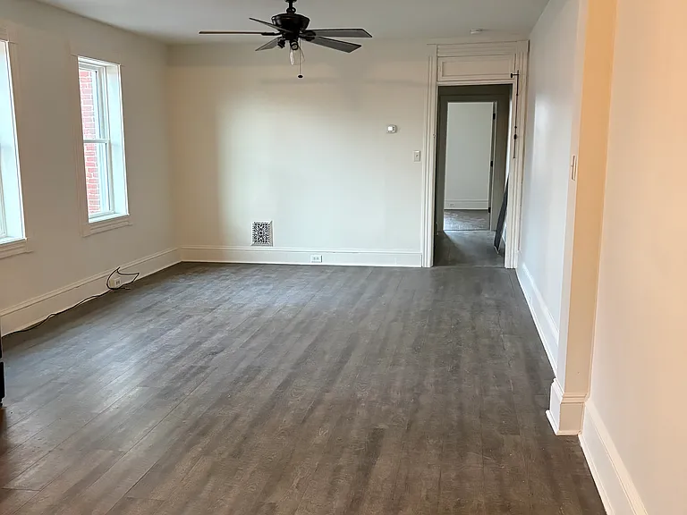 128 Pearl St #2 — Photo 4