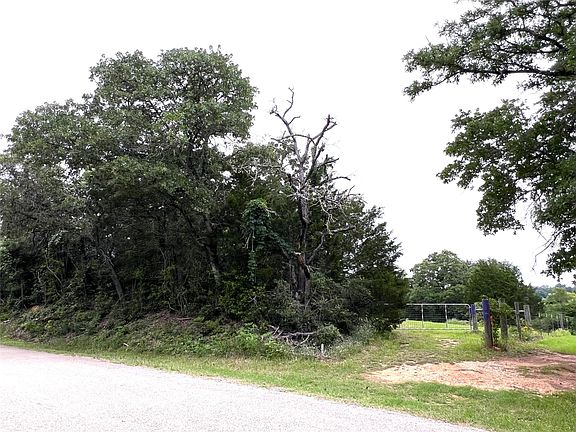 4th image of 160 Rosanky Cattle Company Rd #R