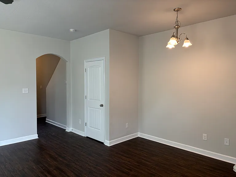 408 Vandemere Ct — Photo 5