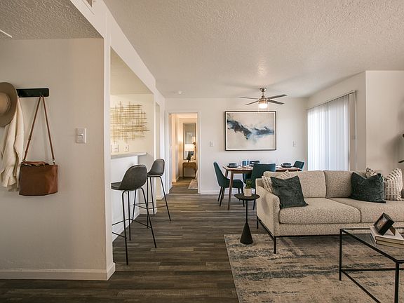 3rd image of 5324 San Mateo Blvd NE #50A014