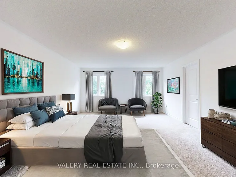 223 Ridley Cres — Photo 9