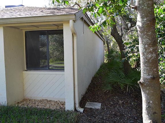 3rd image of 246 Canterbury Cir