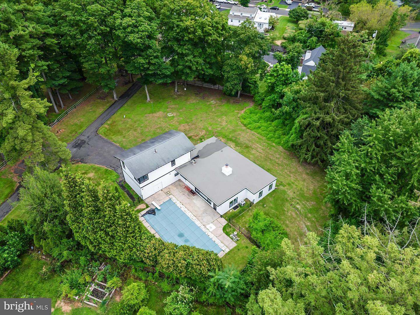 933 Fox Chase Rd, Jenkintown, PA 19046 | Zillow