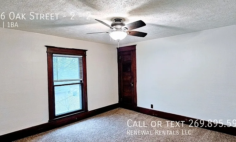 206 Oak St #2 — Photo 31