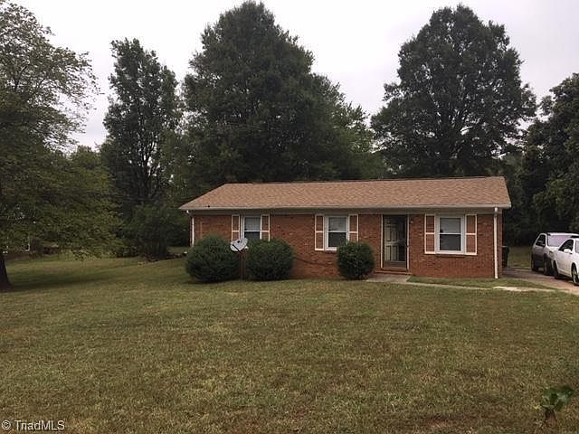 1st image of 272 Montclair Dr