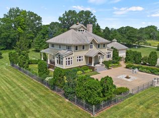 2007 N B St, Fairfield, IA 52556