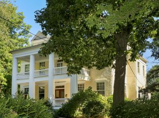 12 The Serpentine, New Rochelle, NY 10801