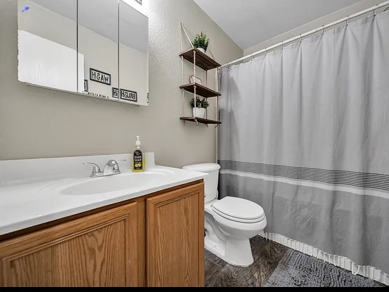 552 Lincoln Ave — Photo 9