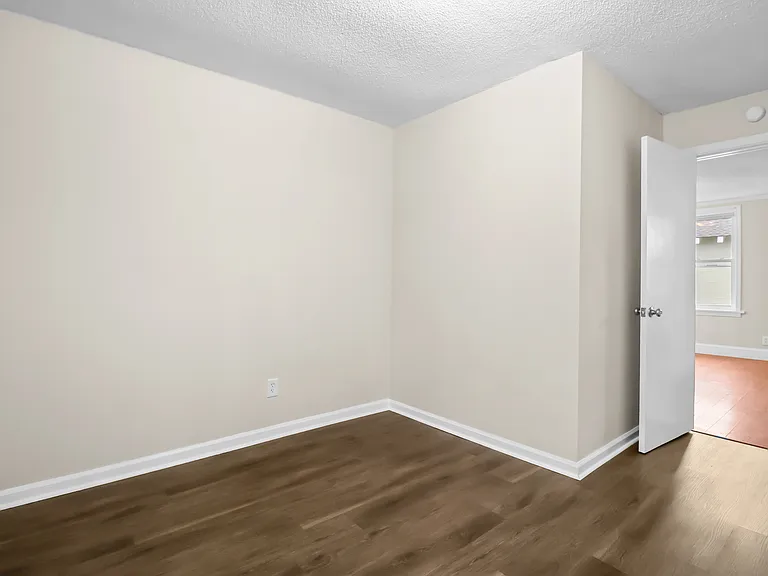 114 Emory St — Photo 18