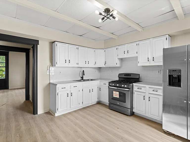 3709 Hydraulic Ave #2 — Photo 4