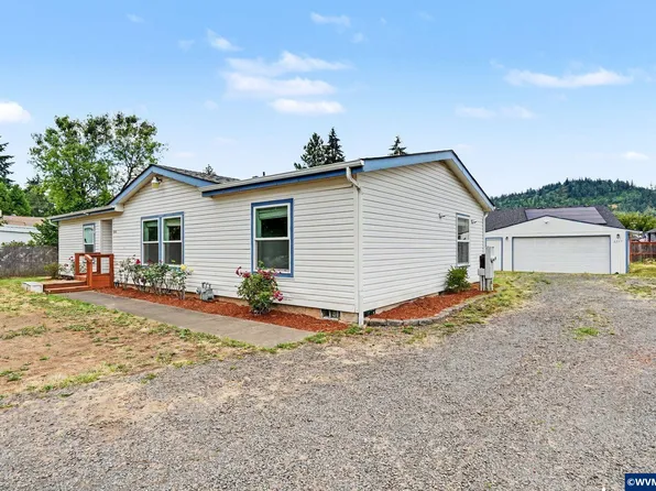 2255 Fuller Ln, Lebanon, OR 97355