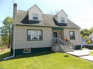 206 4th St, Fieldsboro, NJ 08505