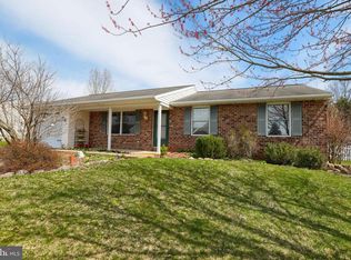 3 Thistle Dr, Denver, PA 17517