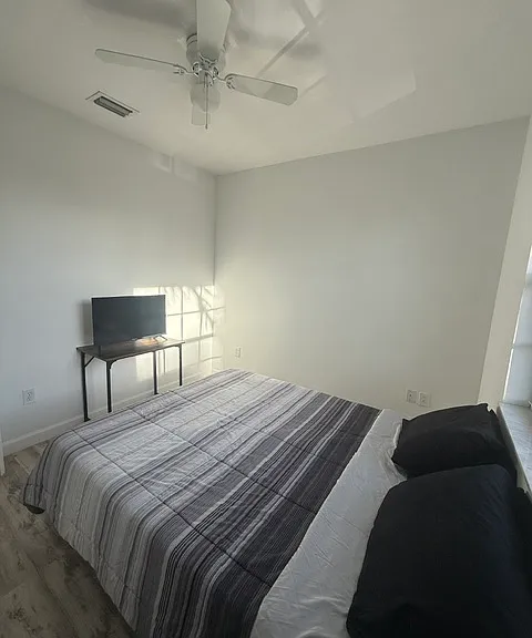2415 NE 42nd Ave — Photo 34