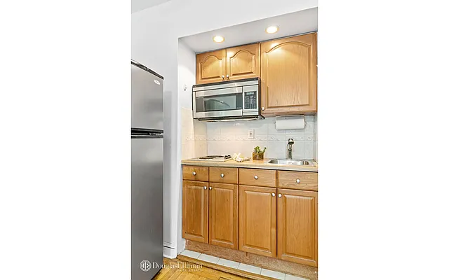 Sold by Douglas Elliman | media 3