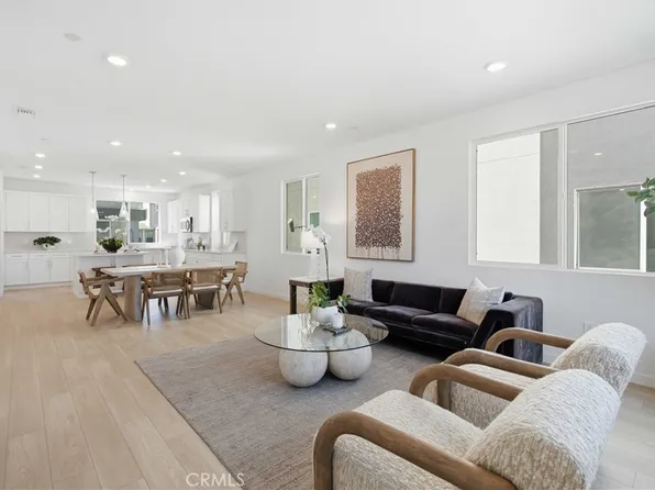 27308 Bear Creek Ln, Valencia, CA 91381