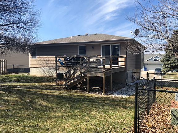 3rd image of 860 Saint Johns Ct