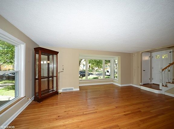 2nd image of 3511 N Newcastle Ave