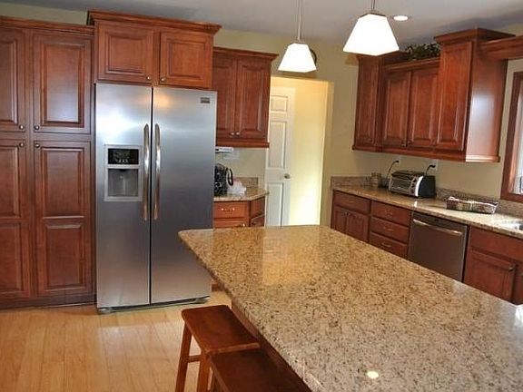 4th image of 1722 S Craftsman Dr