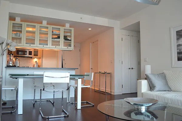 Rented by Manhattan Miami Real Estate | media 14