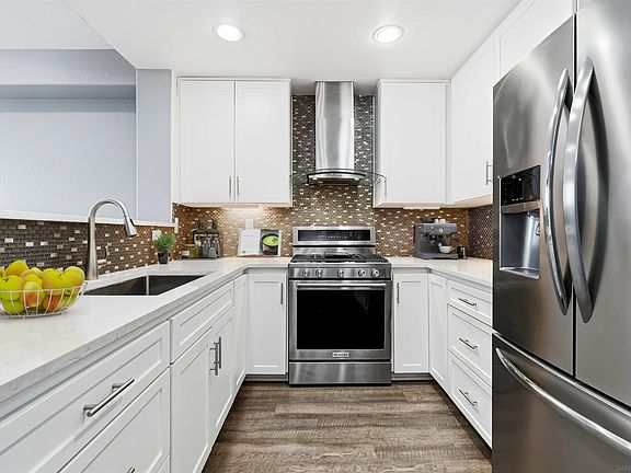 2nd image of 1760 E Palomar St E #313