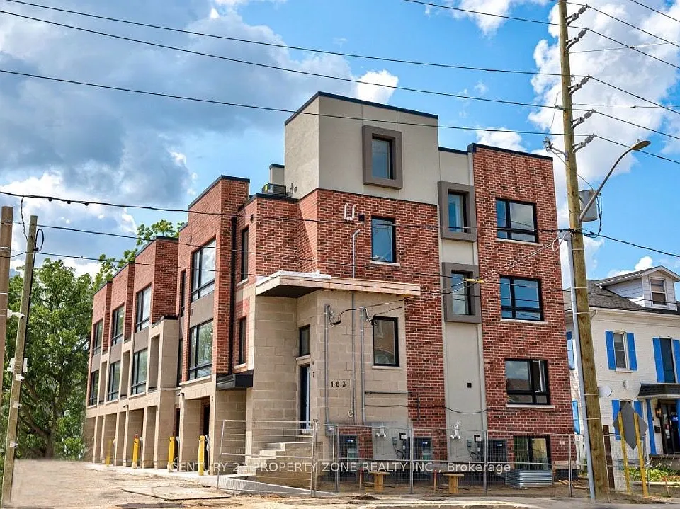 183 Victoria St N #4