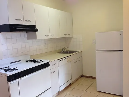 Rented by Best Apartments North Inc | media 11