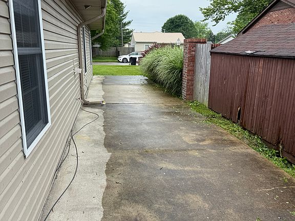 4th image of 800 Hemlock St