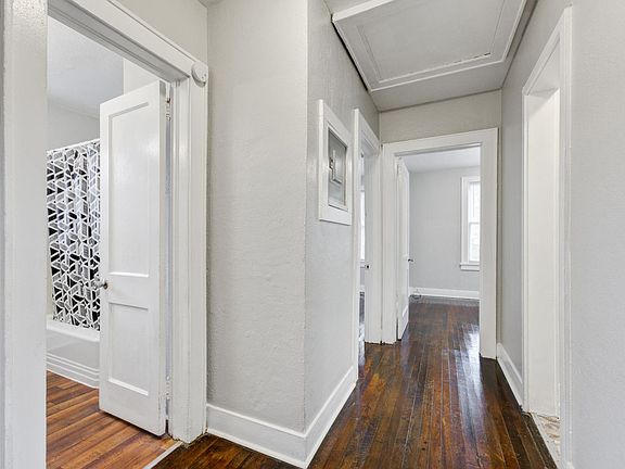 2nd image of 2612 Wye Ln