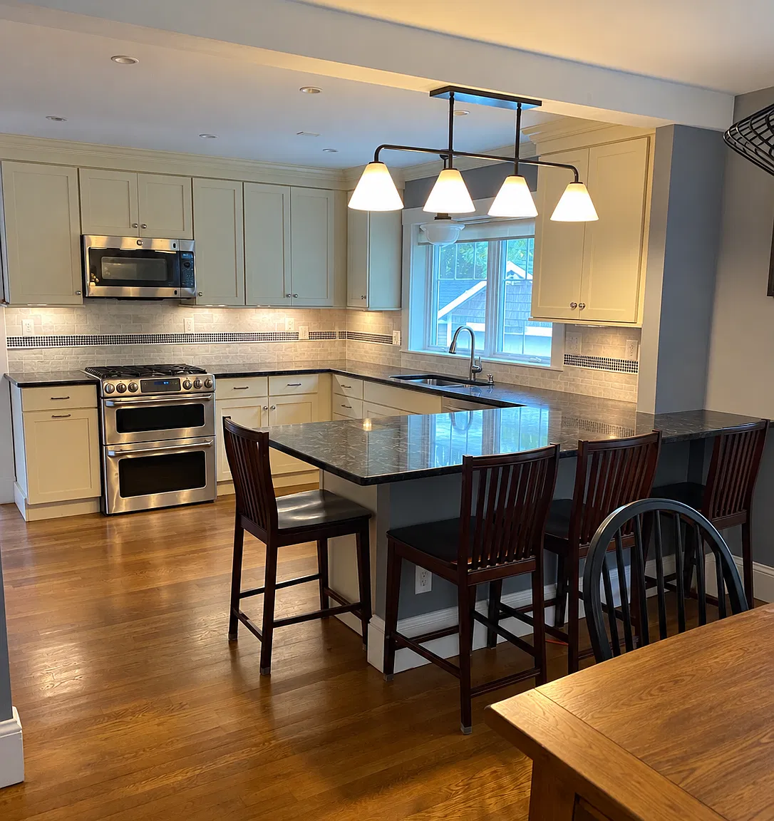 3 bed, 1.5 bath, 1680 sqft, $4,700 — Photo 4
