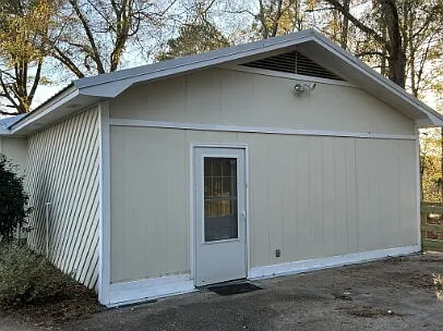 3 bed, 1.5 bath, 1478 sqft, $1,350 — Photo 2