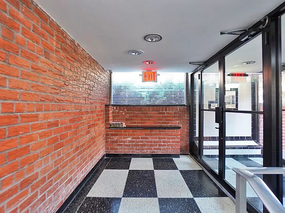 2nd image of 6901 Narrows Ave APT 4G