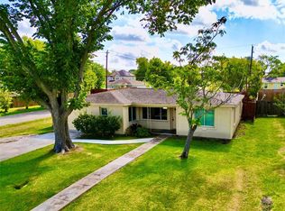 332 N 7th St, La porte, TX 77571